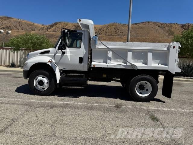 International 4400 Грузовики-Самосвалы