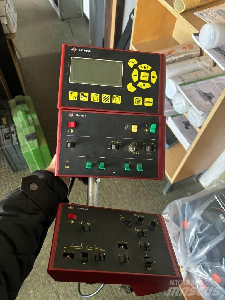 Hardi Commander 3200 Прицепные опрыскиватели