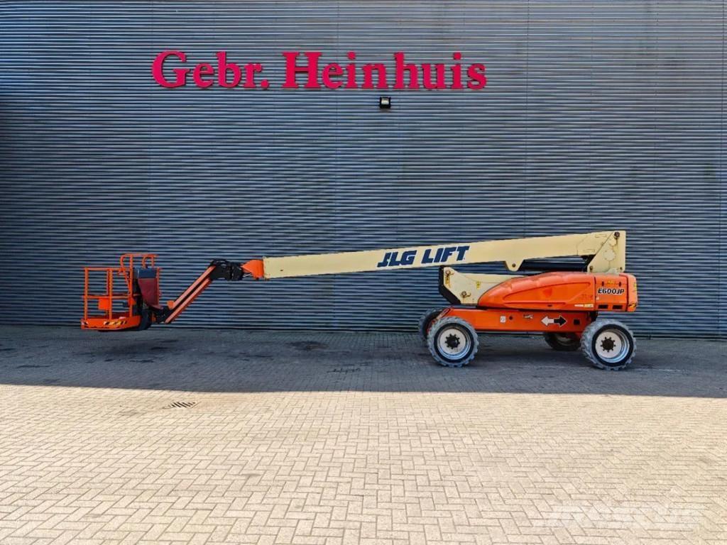 JLG E600 JP Коленчатые подъемники