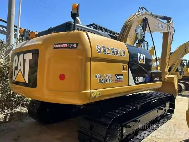 CAT 320 D L Гусеничные экскаваторы