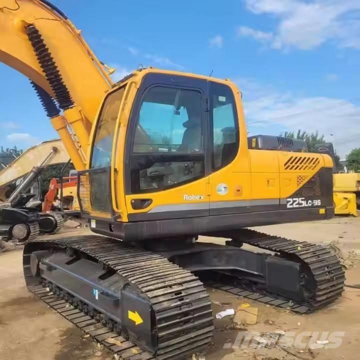Hyundai 225LC-9s Гусеничные экскаваторы