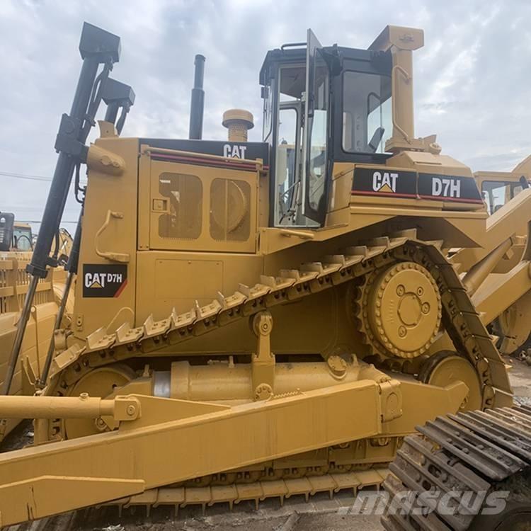 CAT D7H Гусеничные бульдозеры