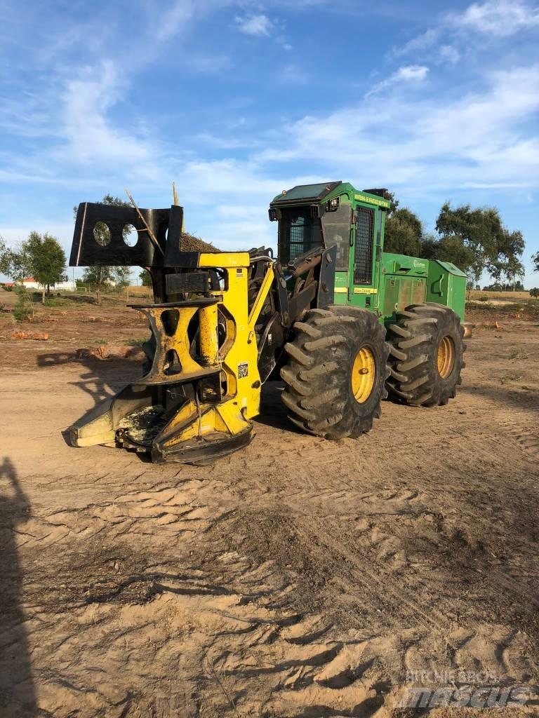 John Deere JX 770 Валочно-пакетирующие машины