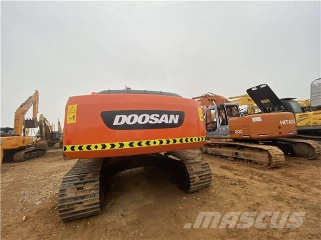 Doosan DH220LC-7 Гусеничные экскаваторы