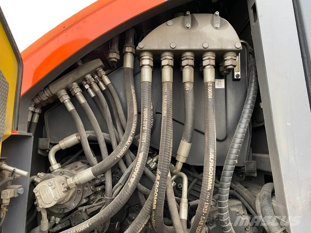 Bomag BMF 2500 S Асфальтоукладчики