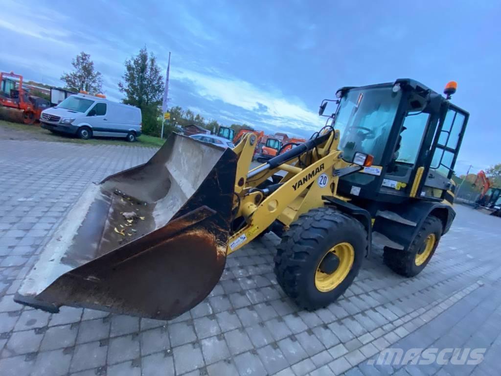 Yanmar V 100 Фронтальные погрузчики