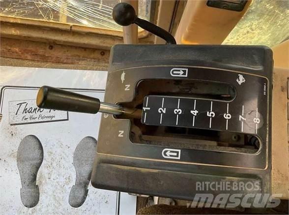 CAT 135H Грейдеры