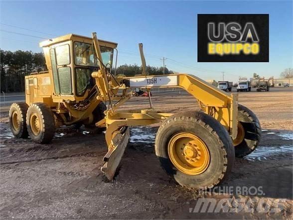 CAT 135H Грейдеры