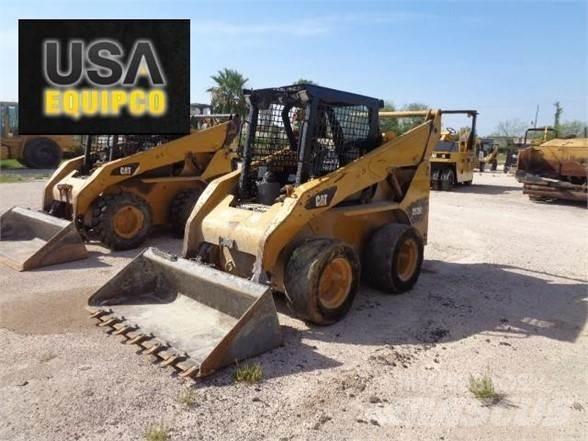CAT 252B3 Мини-погрузчики