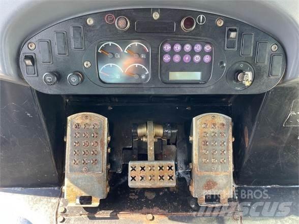 CAT 963C Гусеничные фронтальные погрузчики
