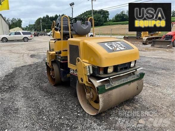 CAT CB-224E Грунтовые катки