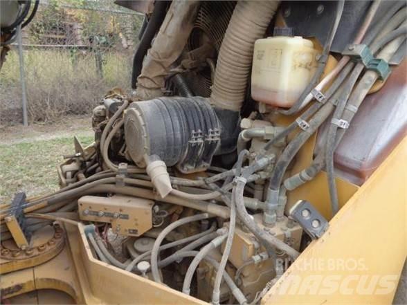 CAT CB-534DXW Грунтовые катки