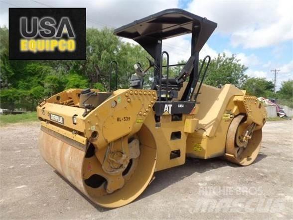 CAT CB54 Грунтовые катки