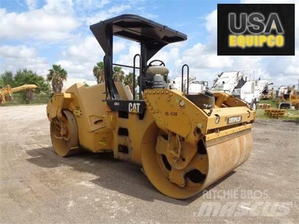 CAT CB54 Грунтовые катки