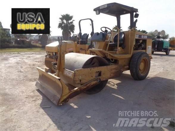 CAT CS-323C Грунтовые катки