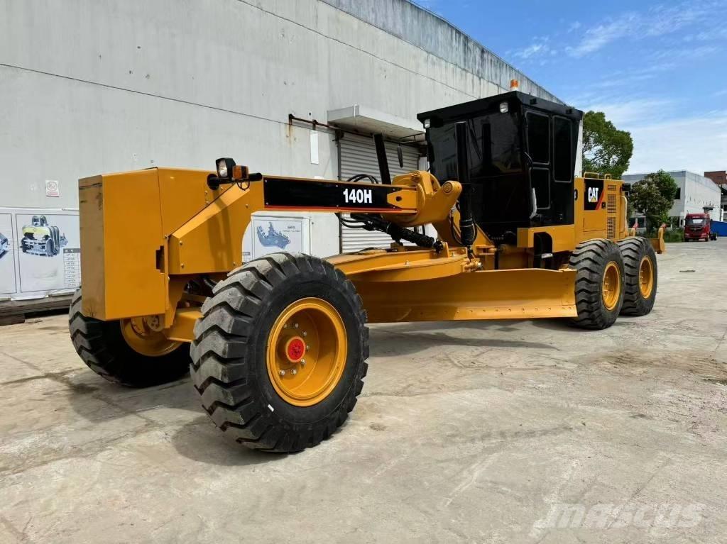 CAT 140H Грейдеры
