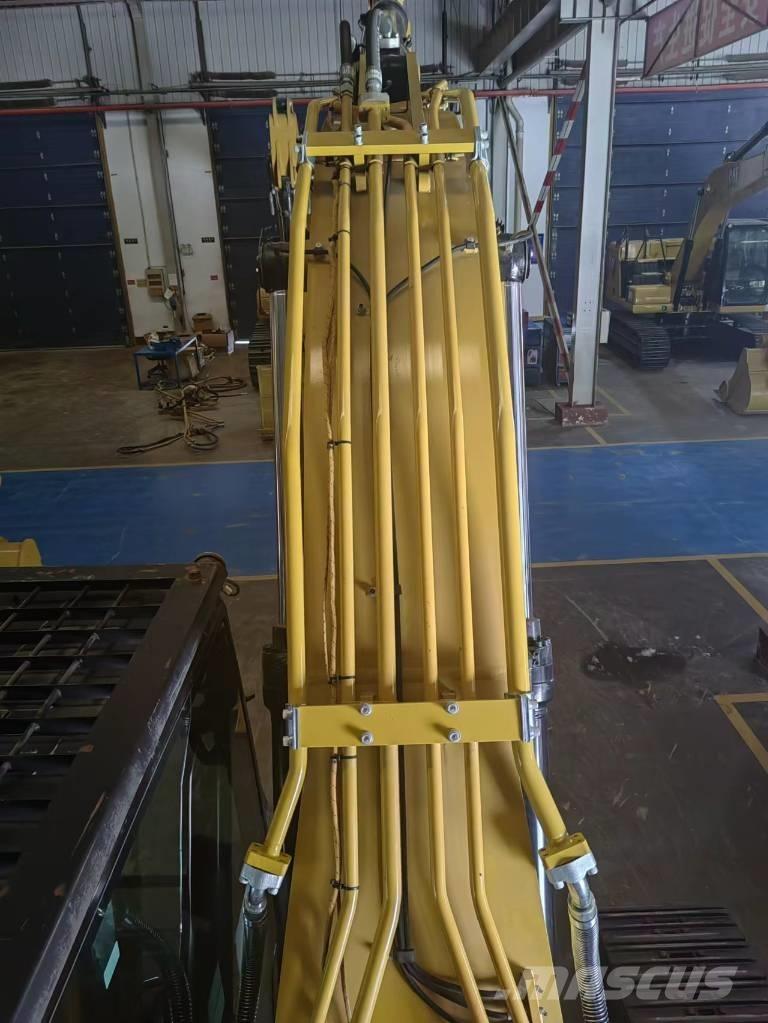 CAT 2020 CAT 323 Колёсные экскаваторы