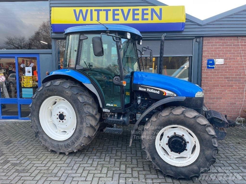 New Holland TD 95 D Трактора