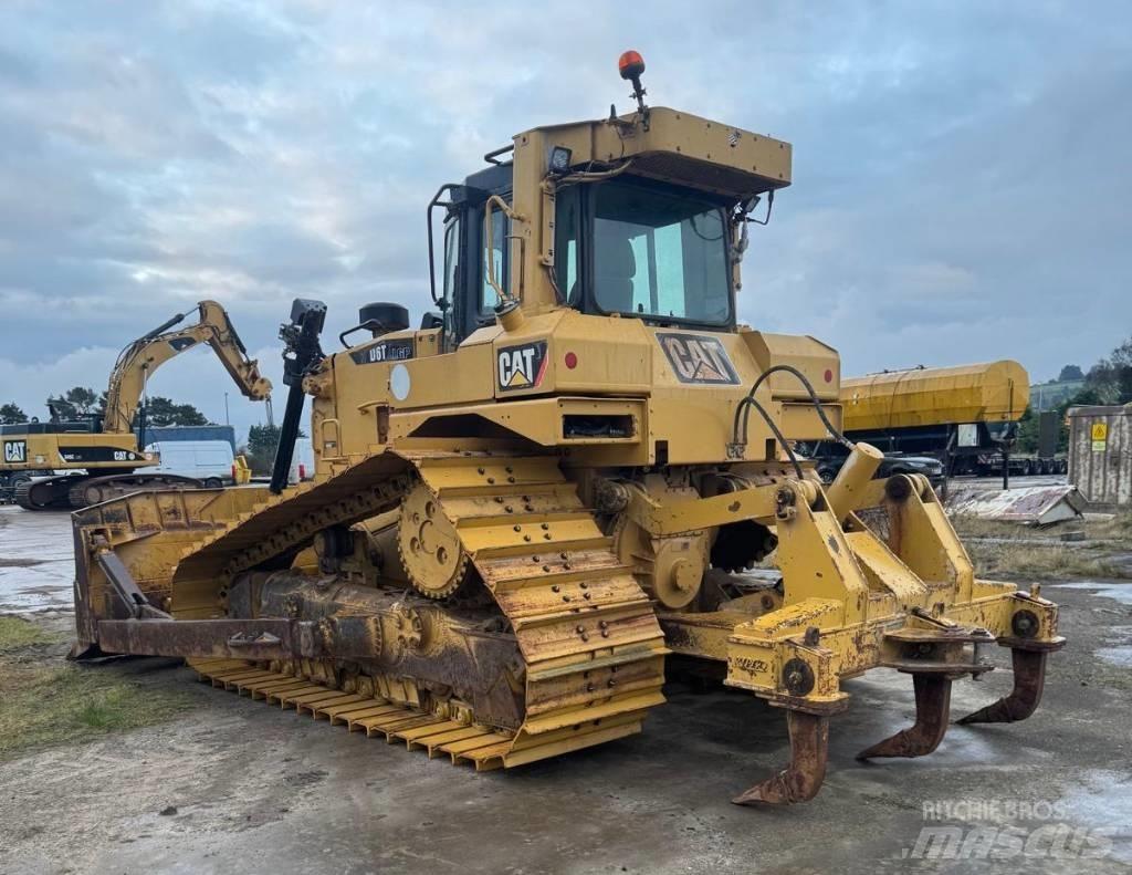 CAT D 6 T LGP Гусеничные бульдозеры
