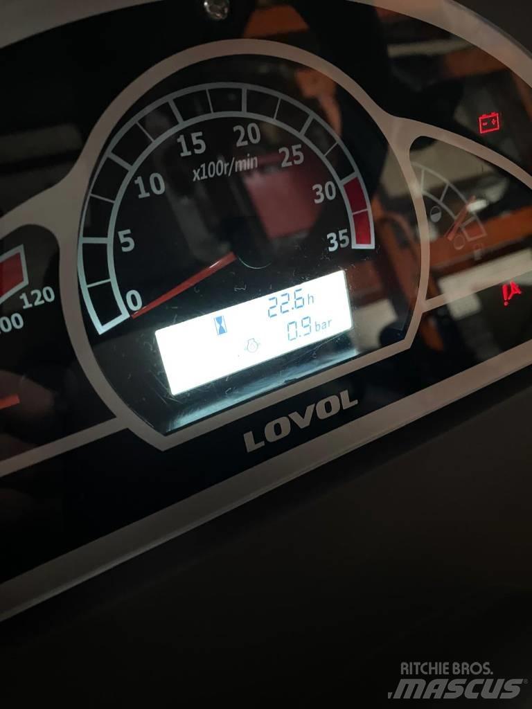 Lovol M404C Коммунальные тракторы