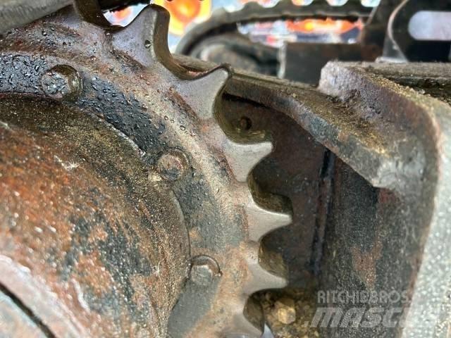 Mitsubishi MM 30 SR Гусеничные экскаваторы