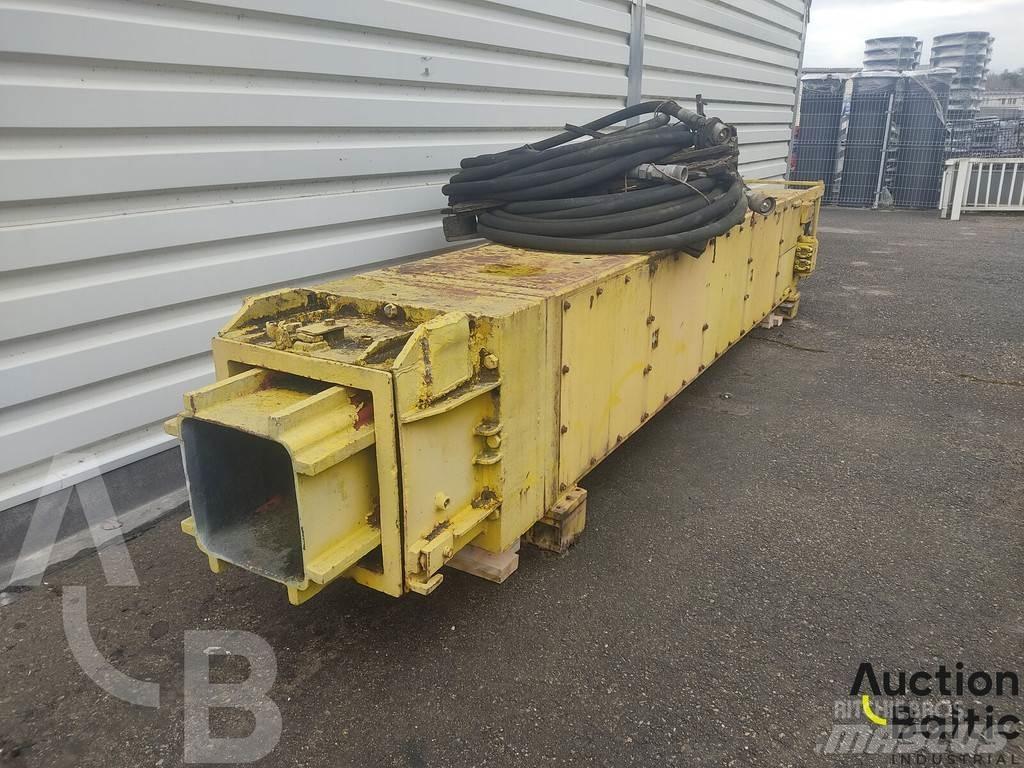 Delmag HB 30 Трубоукладчики