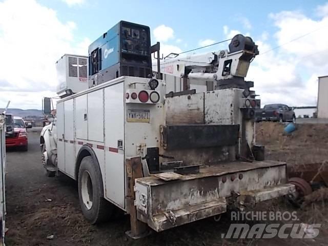 Ford 750 XLT Специальные грузовики