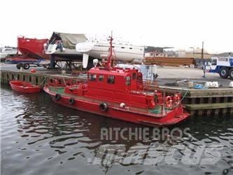 Pilot Lotsbåt Земснаряды / баржи