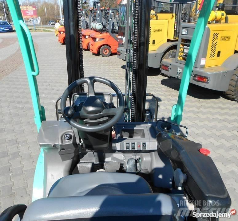 Mitsubishi FG25N Газовые погрузчики