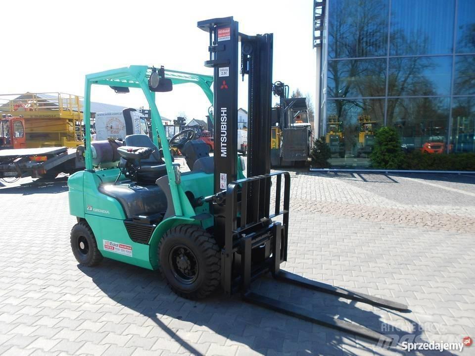 Mitsubishi FG25N Газовые погрузчики
