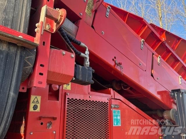 Terex Finlay 883+ Сортировочные установки