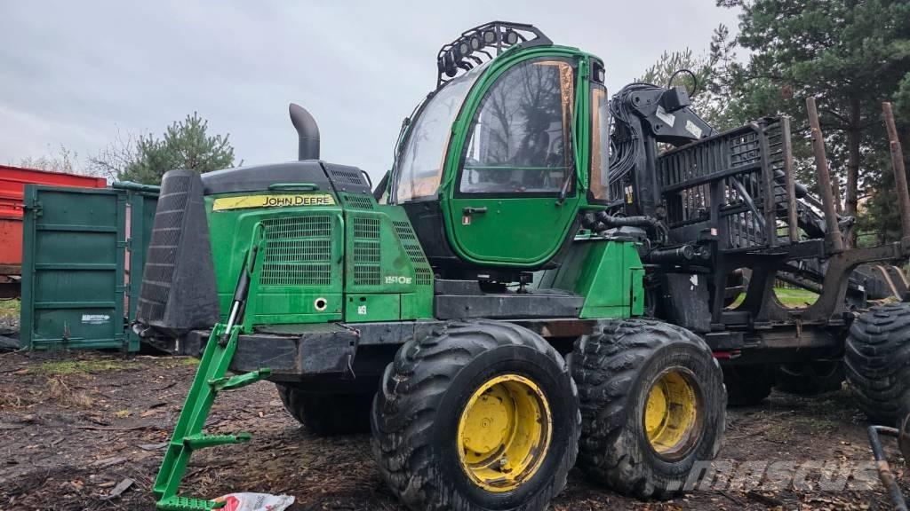 John Deere 1510 E Форвардеры