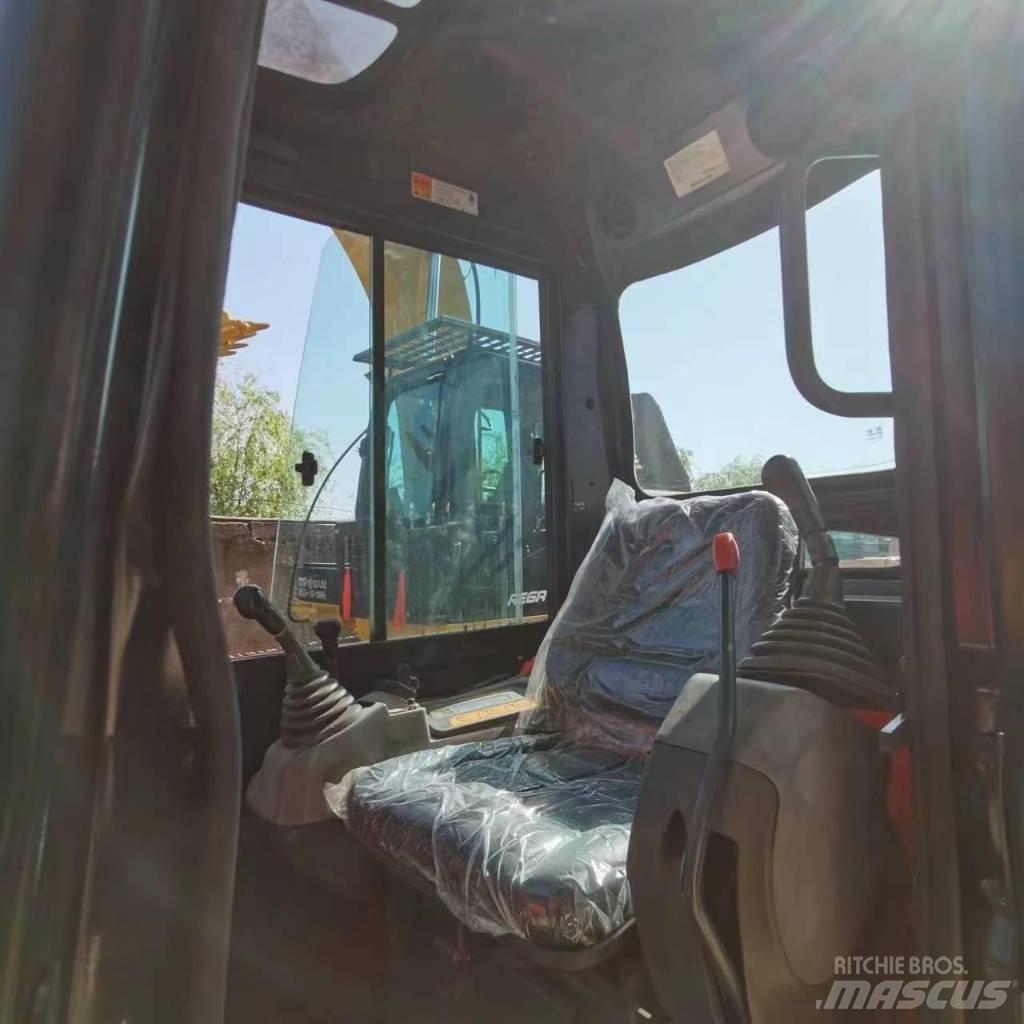 Kubota U35 Мини-экскаваторы