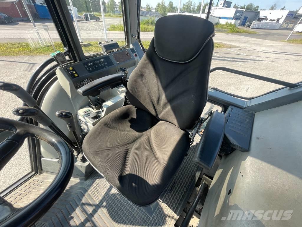 Valmet 6900 Трактора
