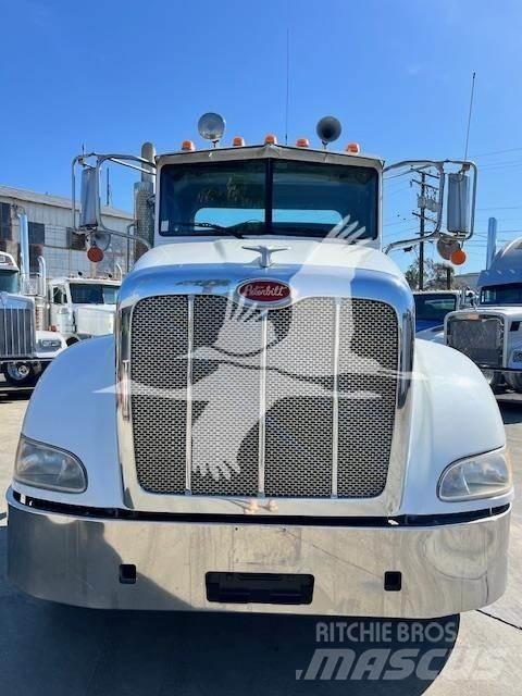 Peterbilt 384 Седельные тягачи