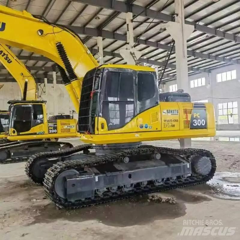 Komatsu PC300-7 Гусеничные экскаваторы