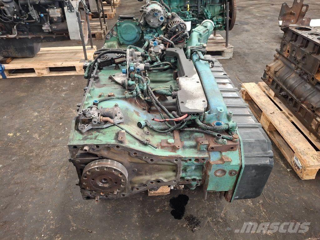 Volvo D12D420 Двигатели