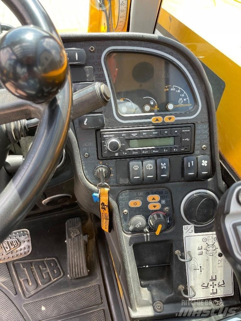 JCB 541-70 Agri Plus Сельскохозяйственные телескопические погрузчики