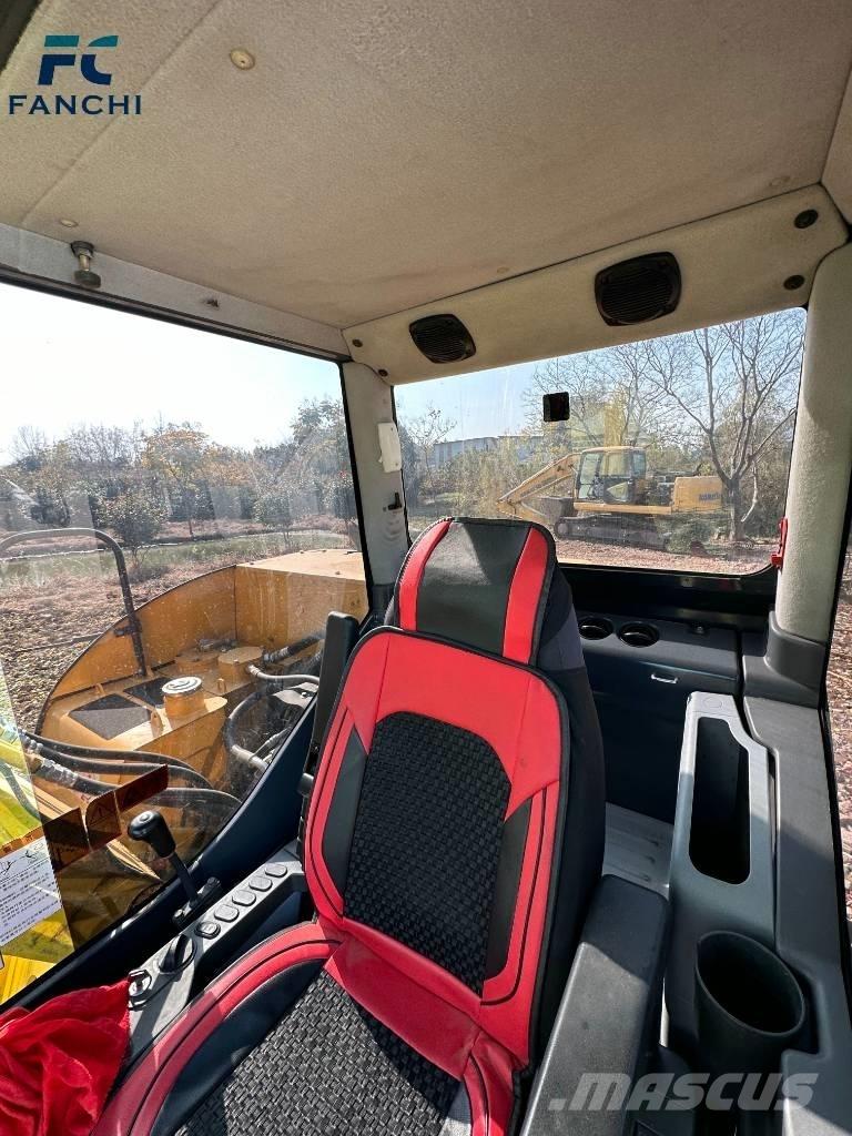 Komatsu PC 70-8 Гусеничные экскаваторы