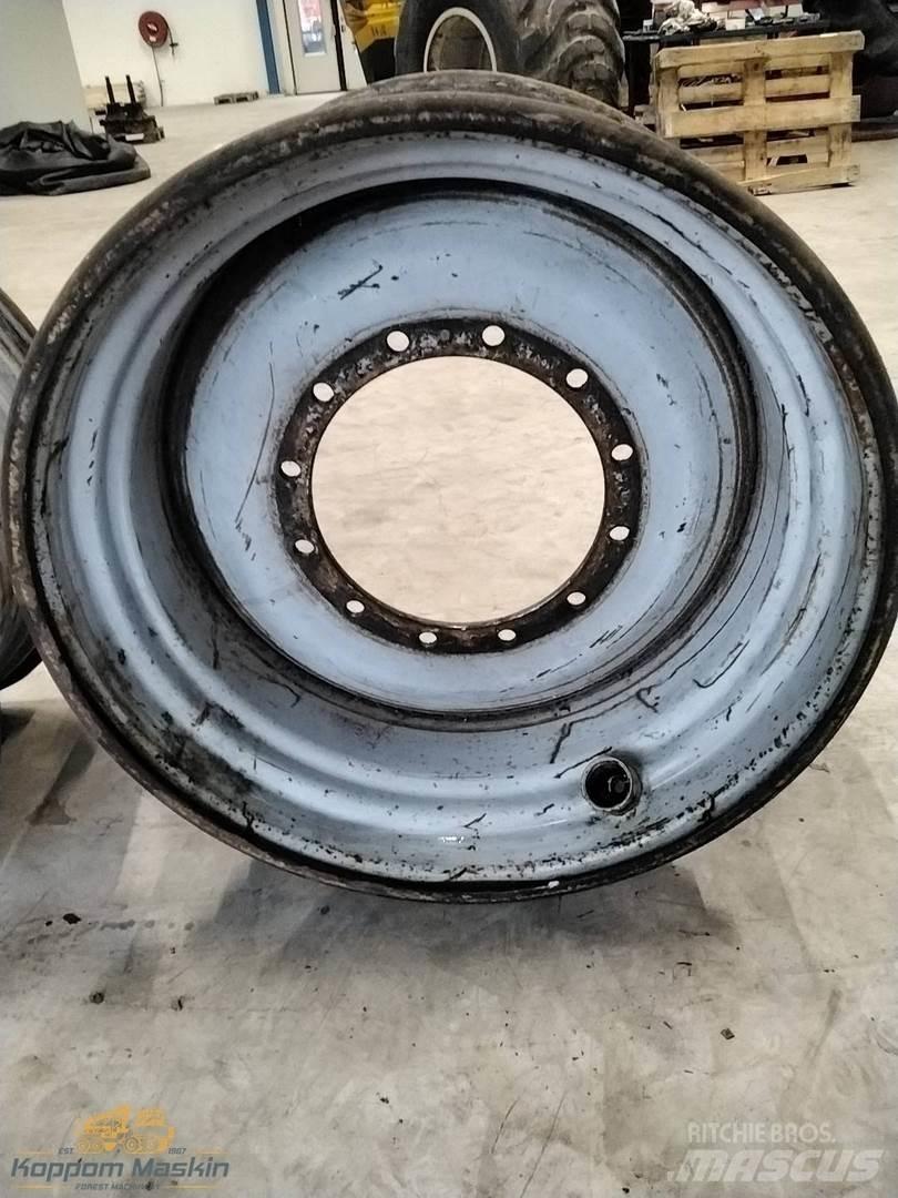 Valmet 901 20x34 Шины и колёса
