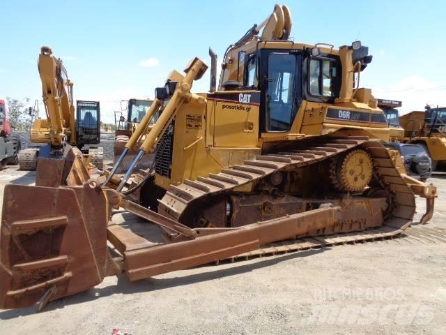 CAT D 6 R II Гусеничные бульдозеры