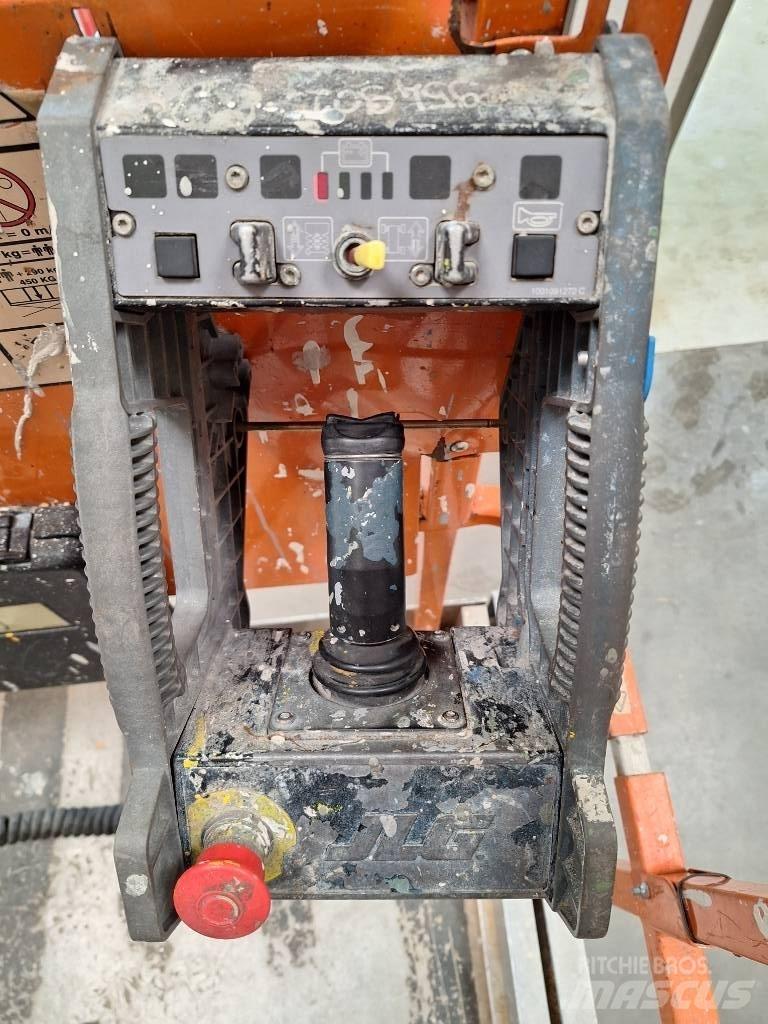 JLG 2646 ES Ножничные подъемники