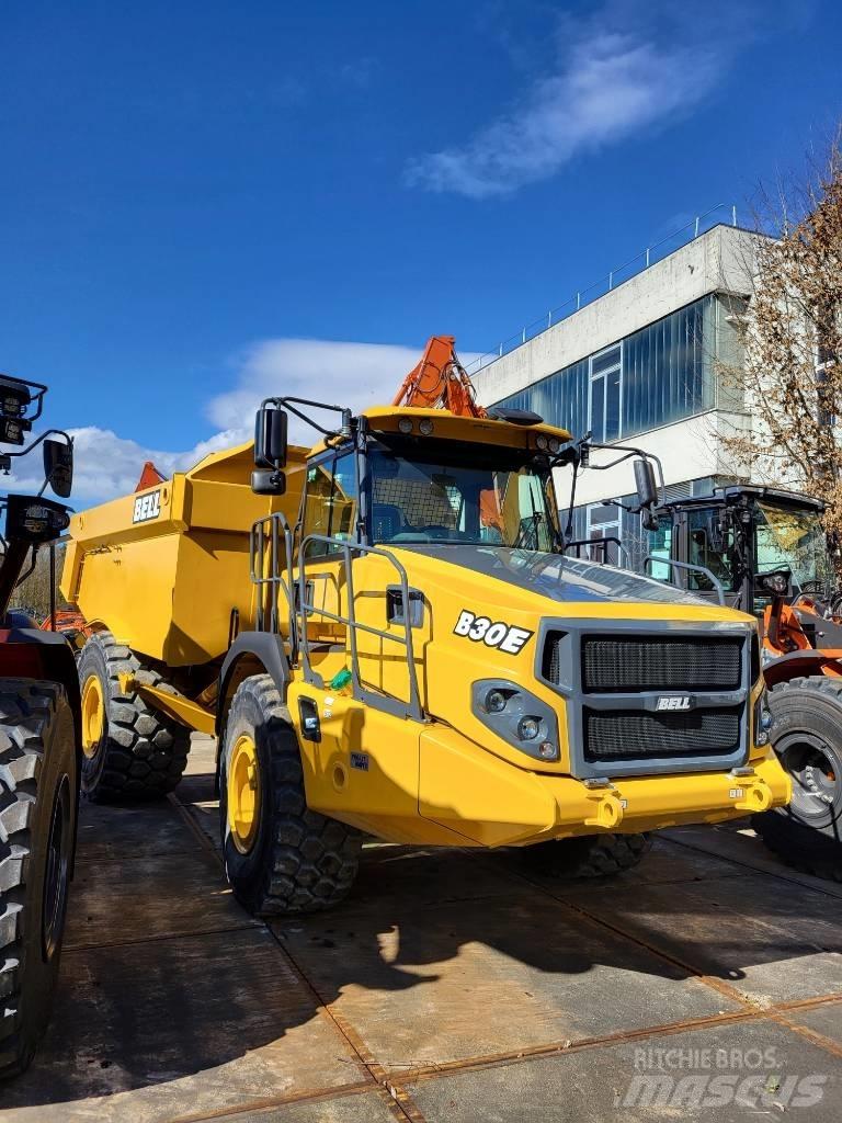 Bell B30E 4x4 Шарнирно-сочленённые самосвалы