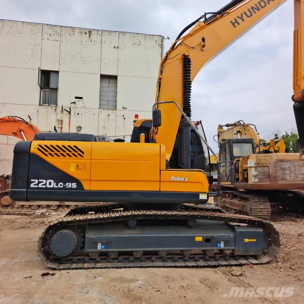 Hyundai 220LC-9T Гусеничные экскаваторы