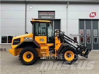JCB 411 HT Фронтальные погрузчики