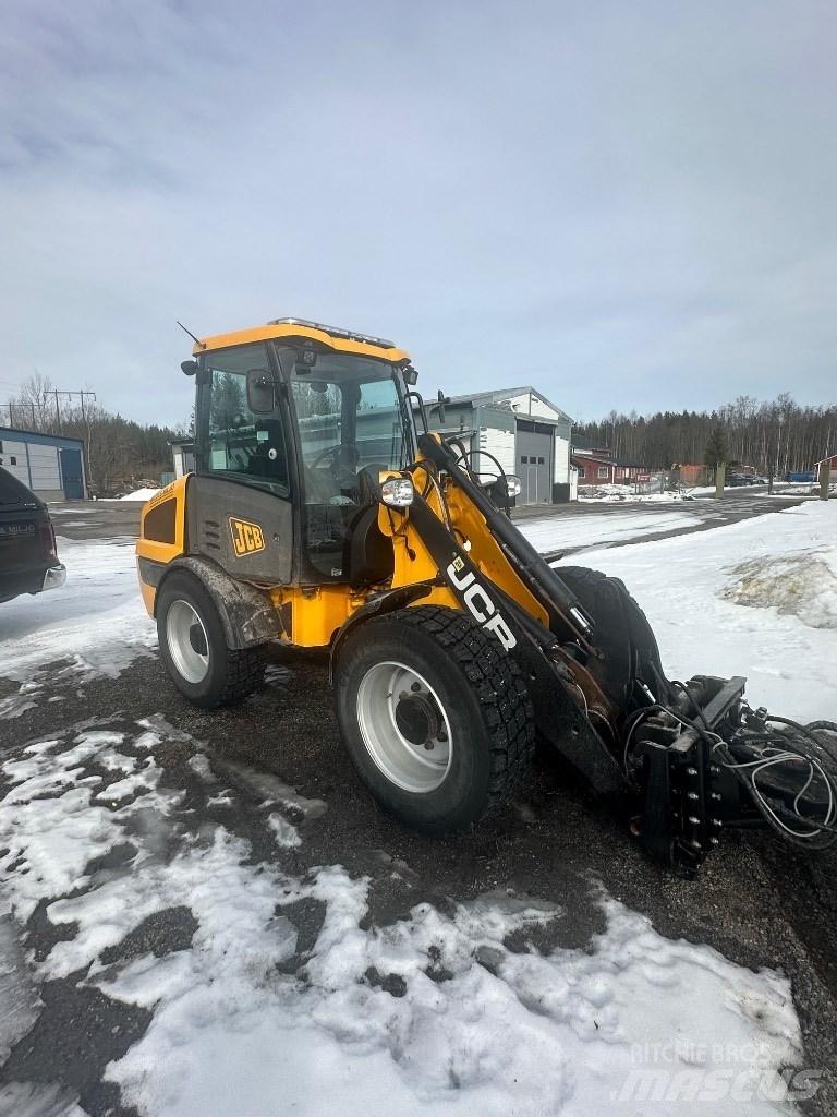 JCB 406 Фронтальные погрузчики