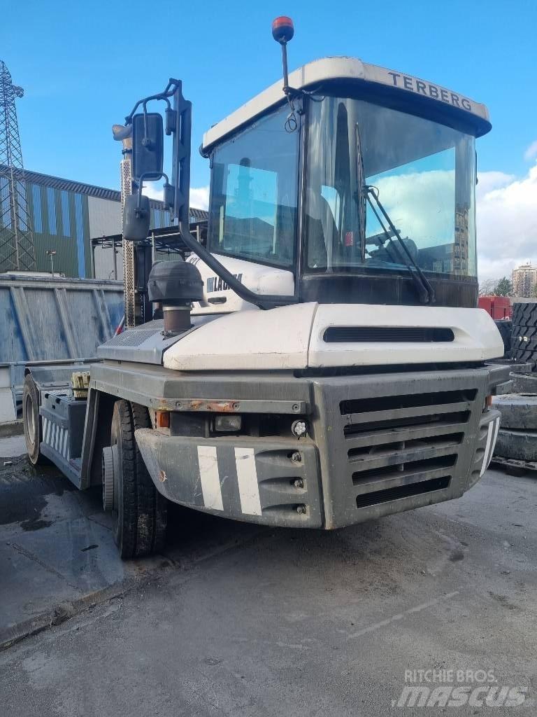 Terberg RT283 Терминальные тягачи