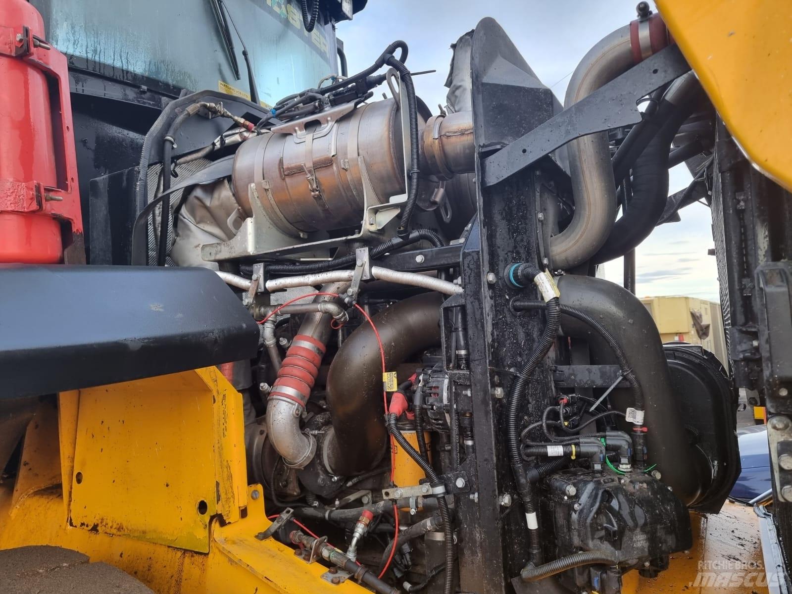 JCB 437 Hi-Tip Фронтальные погрузчики