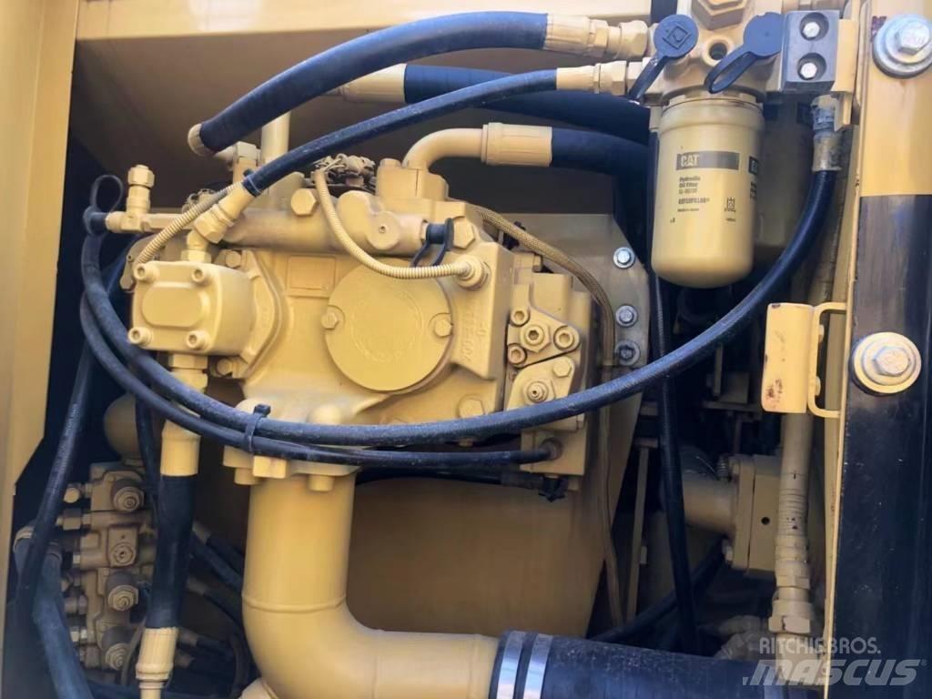 CAT 318C Гусеничные экскаваторы