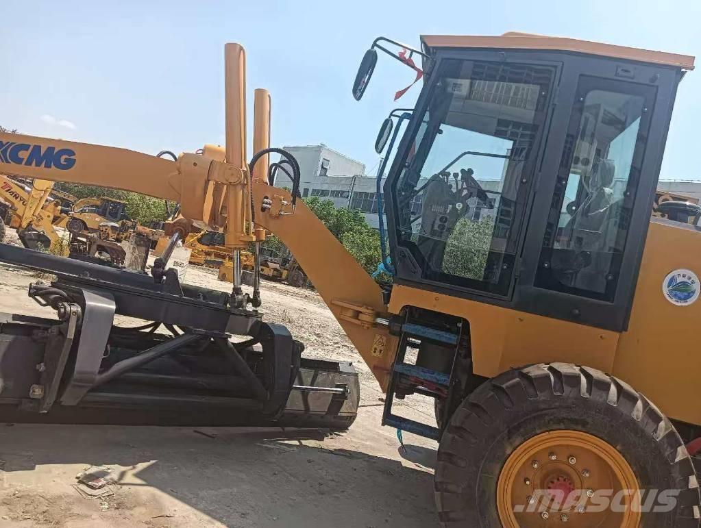 XCMG GR 1803 Грейдеры